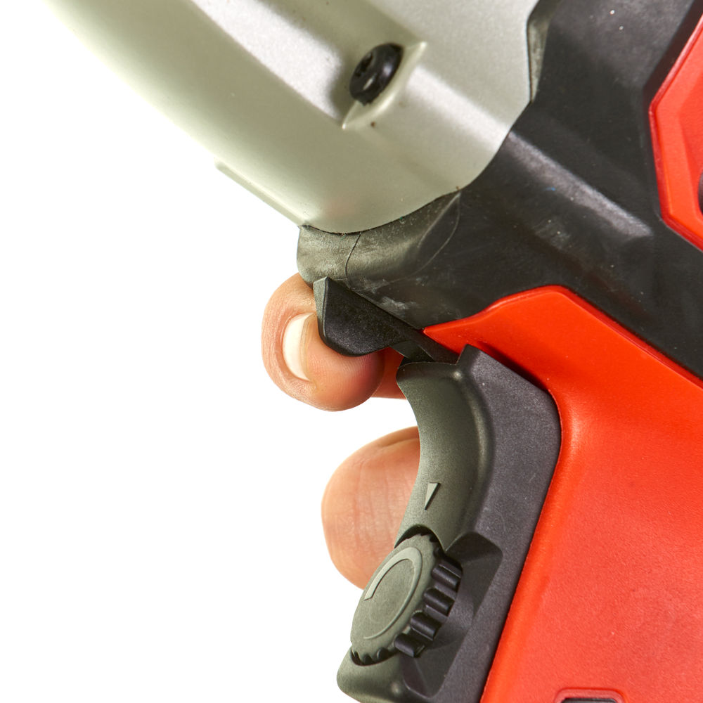 Llave de impacto de 725W, recepción 1/2&quot; pin, capacidad máxima tornillos M20, par máximo 400Nm