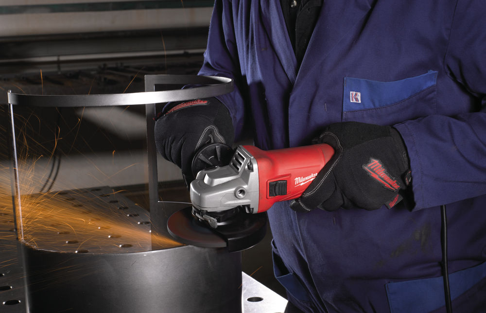 Amoladora Milwaukee 1000 W - Diam. Disco 115 mm AG10-115EK